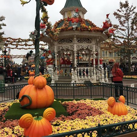 F&B'S Garden 10 Min Disneyland Paris Montry Ngoại thất bức ảnh